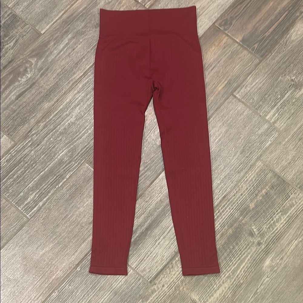 (EUC) Zyia Maroon Seamless Leggings